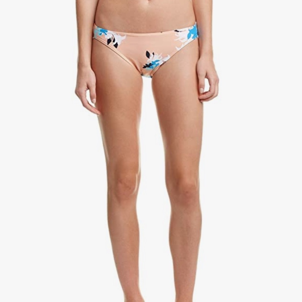 NWT Vince Camuto Women's Classic Bikini Bottom